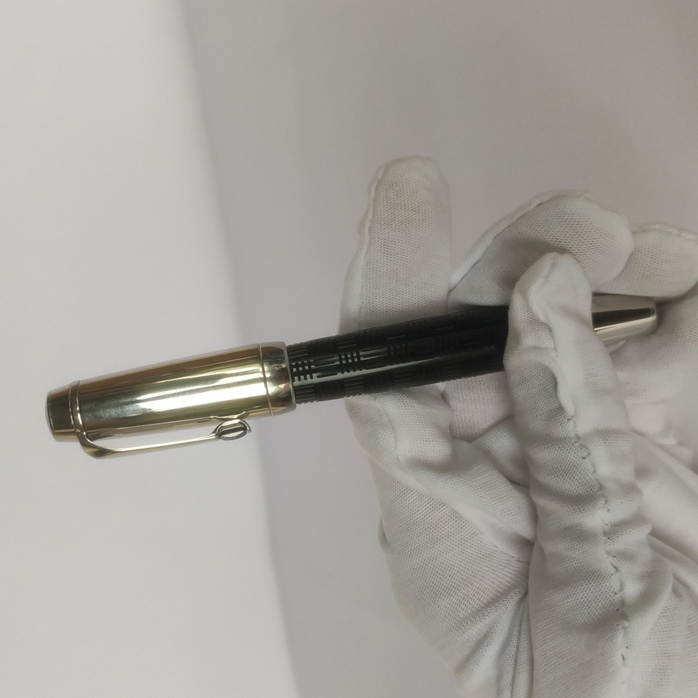 Mont Blanc Boheme Roller Ball Pen - Picture 3 of 7